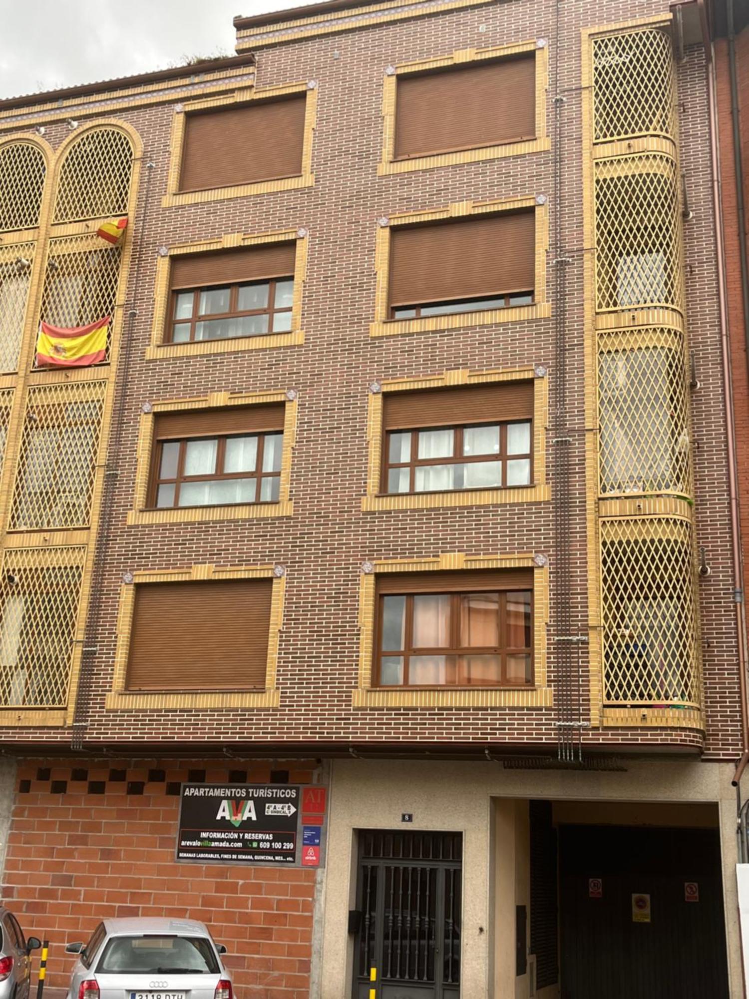 Ava-1 Apartment Arevalo Luaran gambar